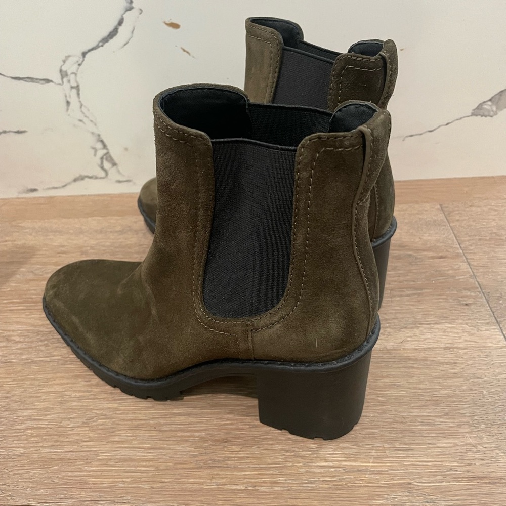 VINCE Henderson Water resistant army green ankle boots - Picture 8 of 10